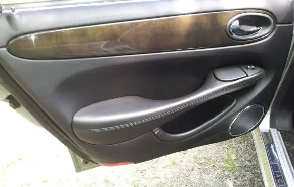 Jaguar XJ X308 Rear door speaker cover trim 