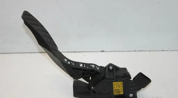 Audi A1 Accelerator throttle pedal 6C2721503B