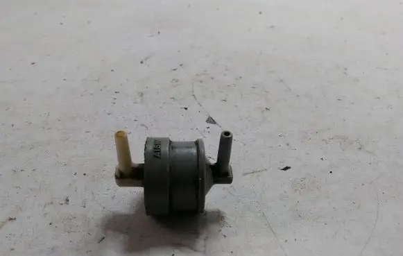 Citroen C8 Vacuum valve 