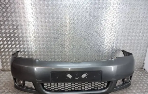 Toyota Corolla Verso AR10 Front bumper