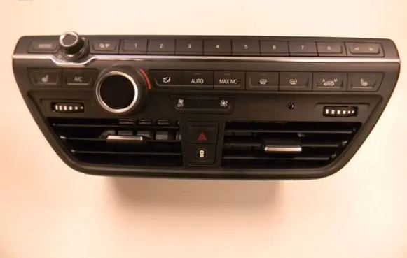 BMW i3 Climate control unit 9379121 61319379121