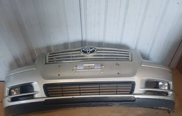Toyota Avensis T250 Front bumper 5211905160