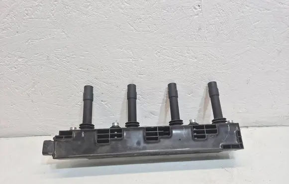 Opel Combo C High voltage ignition coil 0040100259