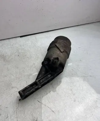 BMW 3 E46 Oil filter mounting bracket 1715878