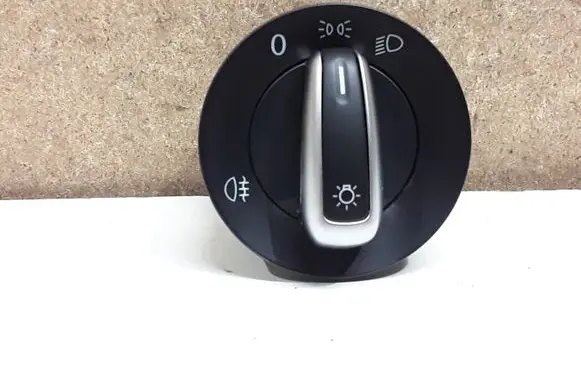 Volkswagen Golf VI Light switch 3C8941431B