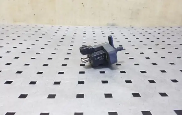 Land Rover Range Rover Sport L494 Turbo solenoid valve 72268727