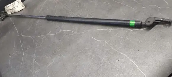 Toyota Carina A60 Rear window strut damper 