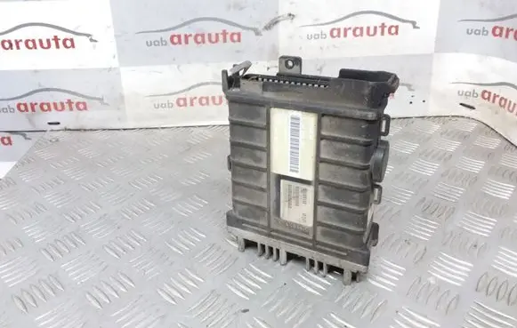 Volkswagen PASSAT B3 Engine control unit/module 443907311B 0261200261