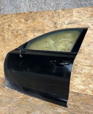 KIA Stinger Front door