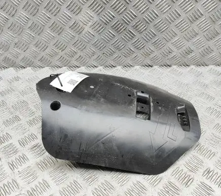 BMW X7 G07 Rear underbody cover/under tray 6877043