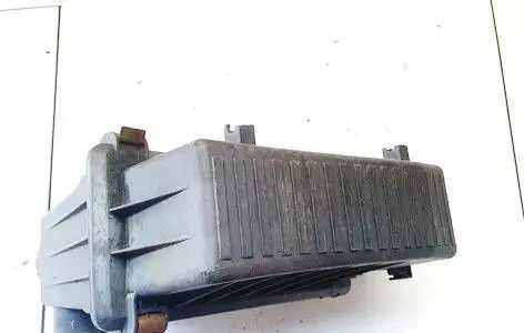 Rover 620 Air filter box P0023