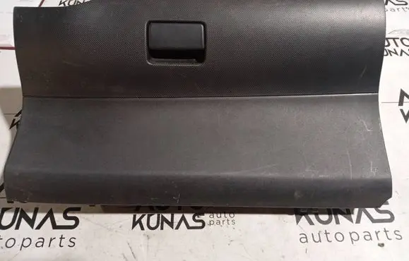 Toyota Auris 150 Glove box 5555202100