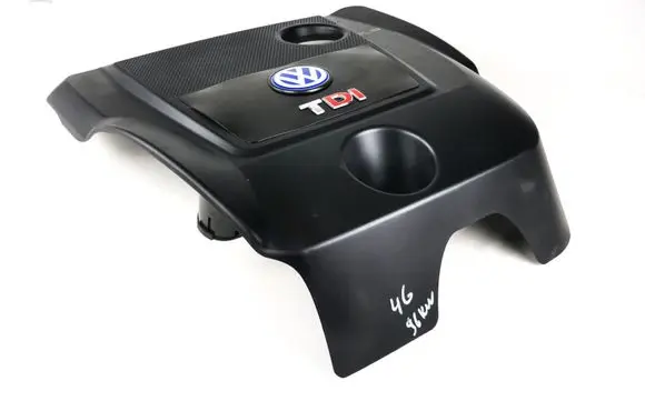 Volkswagen Golf IV Engine cover (trim) 038103925aj