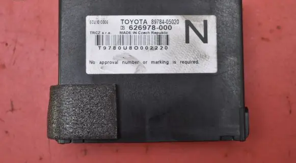Toyota Avensis Verso Engine control unit/module ECU 89784-05020