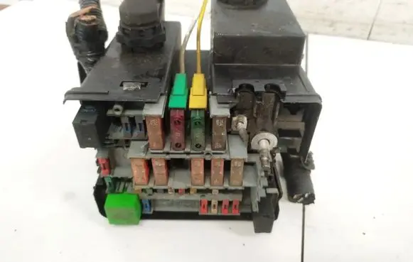 Citroen Xsara Picasso Fuse box set 9628024480