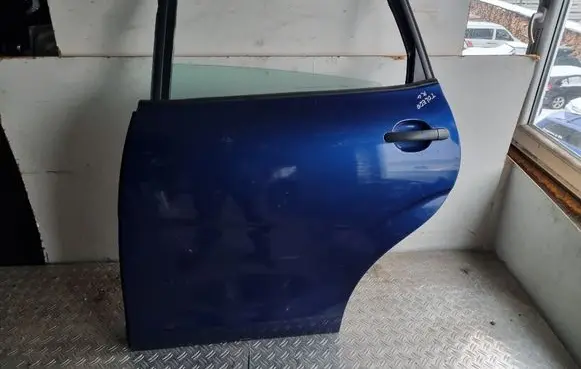 Seat Toledo III (5P) Rear door