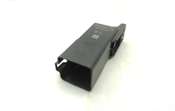 Volkswagen Crafter Glow plug pre-heat relay 04L907281B A607700100