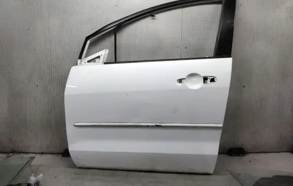 Mazda 5 Front door