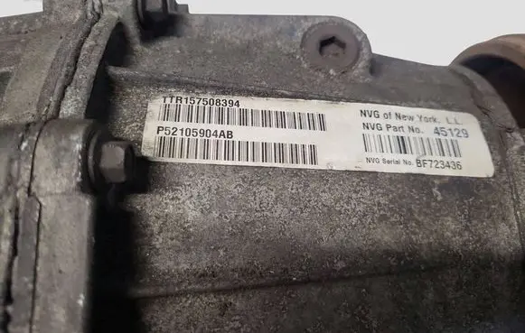 Jeep Grand Cherokee (WK) Gearbox transfer box case P52105904AB 16111210105