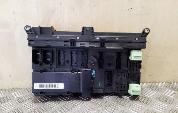 BMW X5 E53 Fuse module 8378107
