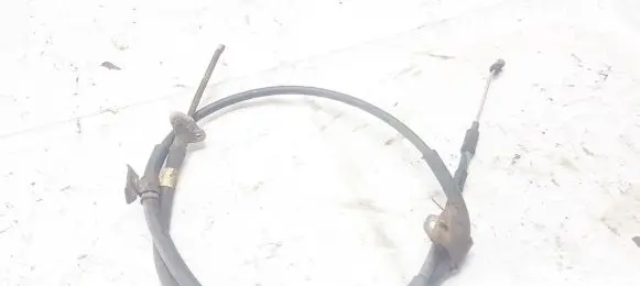 Handbrake/parking brake wiring cable