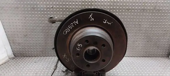 BMW X5 E53 Rear wheel hub spindle/knuckle 