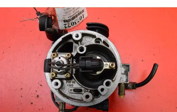 Peugeot 106 Throttle body valve 7W013