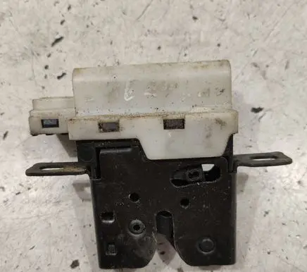 Renault Laguna II Tailgate window lock/catch/latch 8200000894