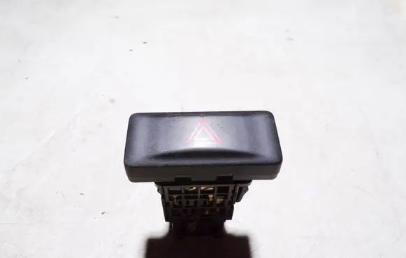 Nissan X-Trail T31 Hazard light switch