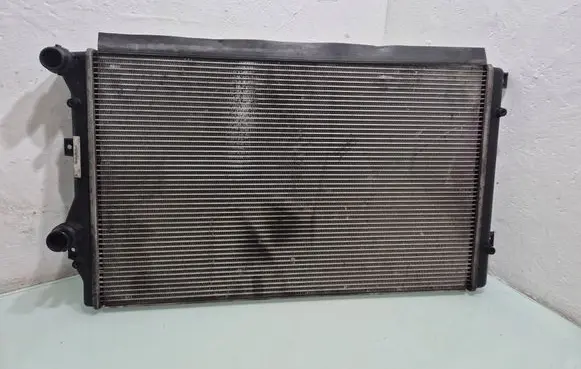 Volkswagen Golf Plus Coolant radiator 