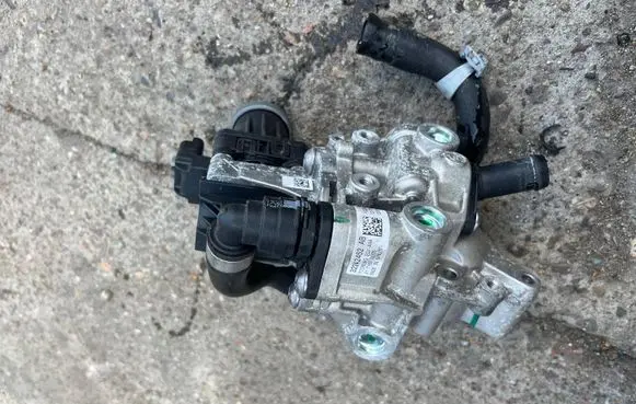 Volvo S90, V90 EGR valve 32242452