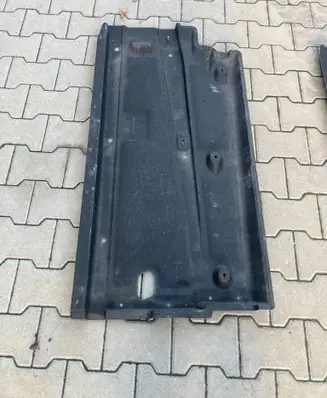 Opel Astra K Center/middle under tray cover 39117177