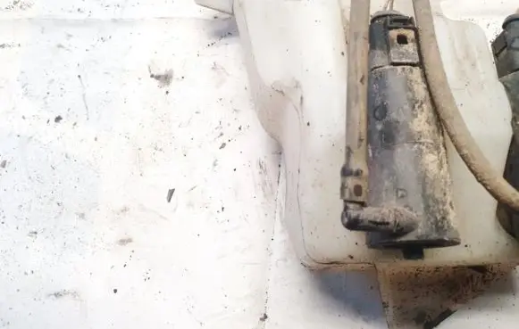 Suzuki SX4 Windscreen/windshield washer pump
