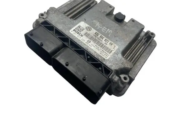 Volkswagen Golf V Engine control unit/module 03G906021KH 0281013226 1039S15273