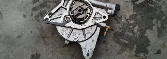 KIA Sportage Vacuum pump 288102F600