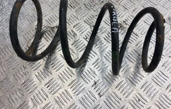 Toyota Corolla Verso E121 Front coil spring