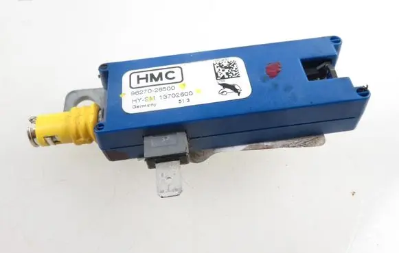 Hyundai Santa Fe Aerial antenna amplifier 13702600 9627026500