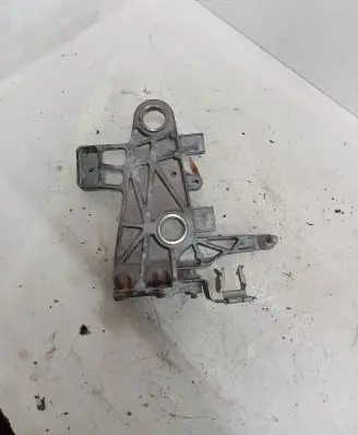 Mercedes-Benz C W204 Engine mounting bracket A6510902241