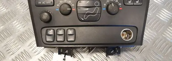 Volvo S60 Climate control unit 8691876