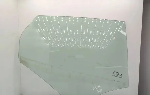 Volvo V40 Rear door window glass 31386767 43R00048 DOT24M189AS2