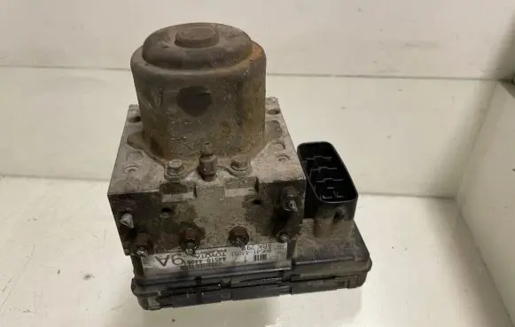 Toyota Avensis Verso ABS Pump 8954144051 4451044051