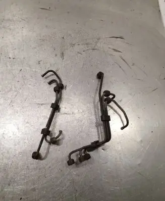 Volkswagen Transporter - Caravelle T4 Fuel injector supply line/pipe 