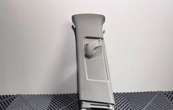 Toyota Auris E180 Seat belt trim 7302402040