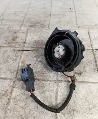 Volvo S60 Engine control unit/module fan 0281002531