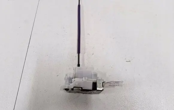 Fiat Tipo Front door lock 519839440