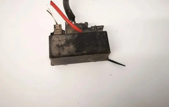 Mercedes-Benz E W210 Coolant fan relay 
