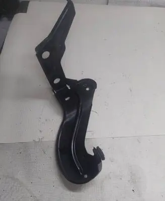 Audi A6 S6 C6 4F Intercooler pipe mounting bracket 4F0145813F