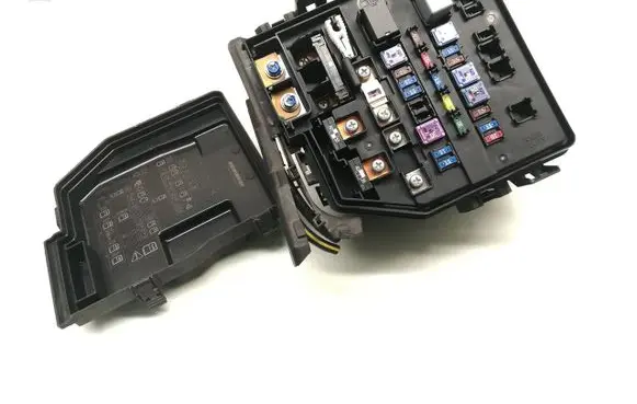 Honda Civic Fuse module SMG-E02