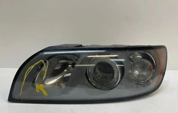 Volvo V50 Headlight/headlamp 30698885 0301198203