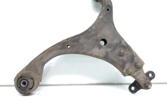 Hyundai i30 Front lower control arm/wishbone 